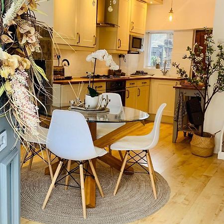 The Tenth House, Grade II Listed Georgian Town House, Wirksworth, Derbyshire, Peak District Cottage, Sleeps 4 エクステリア 写真