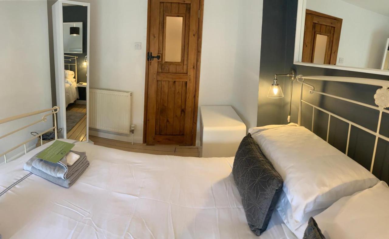 The Tenth House, Grade II Listed Georgian Town House, Wirksworth, Derbyshire, Peak District Cottage, Sleeps 4 エクステリア 写真